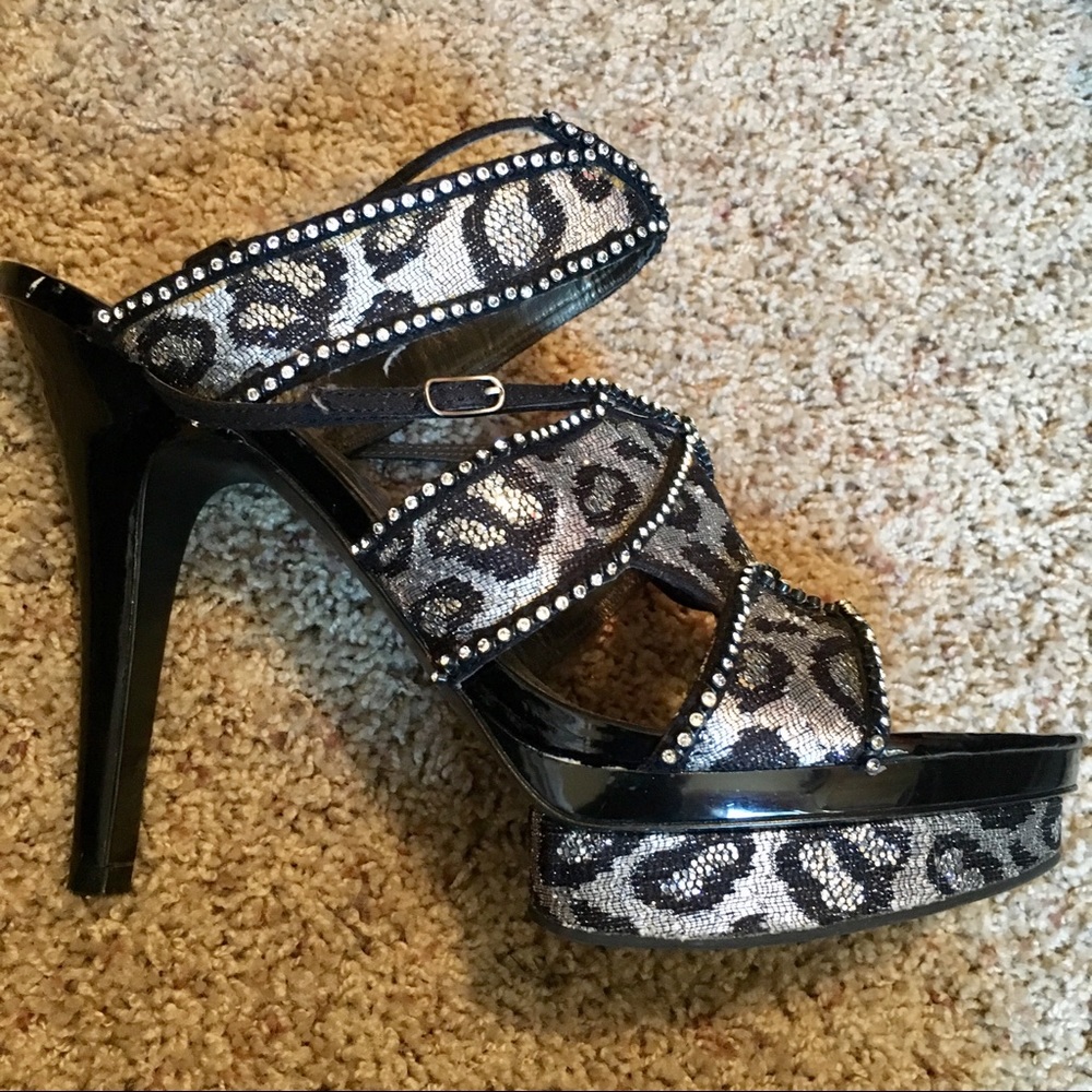 CARLOS SANTANA Silver and Black Rhinestone Shoes